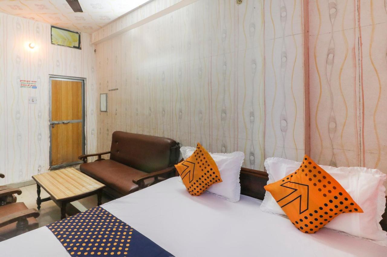 Spot On 67728 Ashish Guest House Jaunpur Zewnętrze zdjęcie